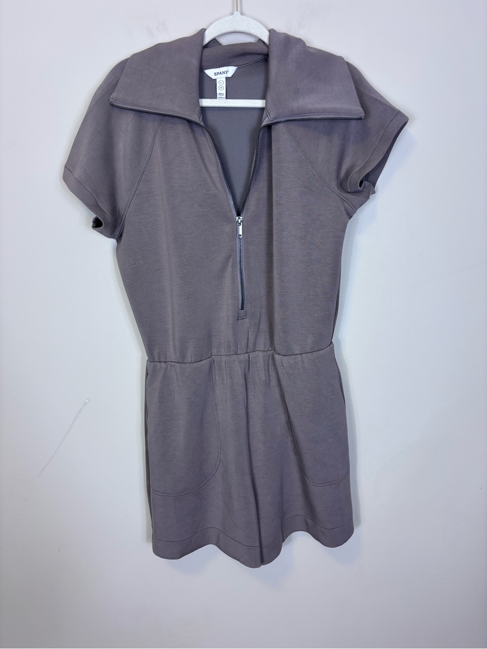 SPANX Taupe Brown Short Sleeve Zip-Front Collared Romper with Pockets Large